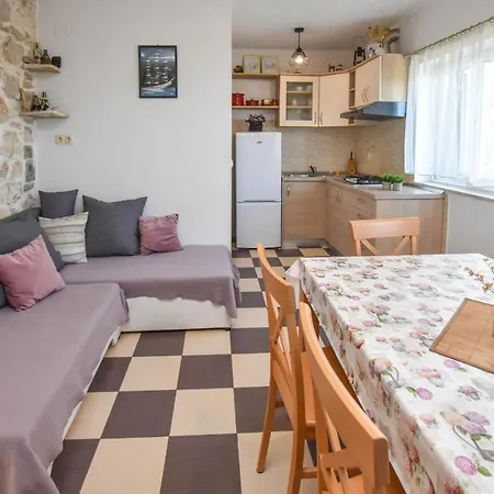 House Kaliopa Pašman